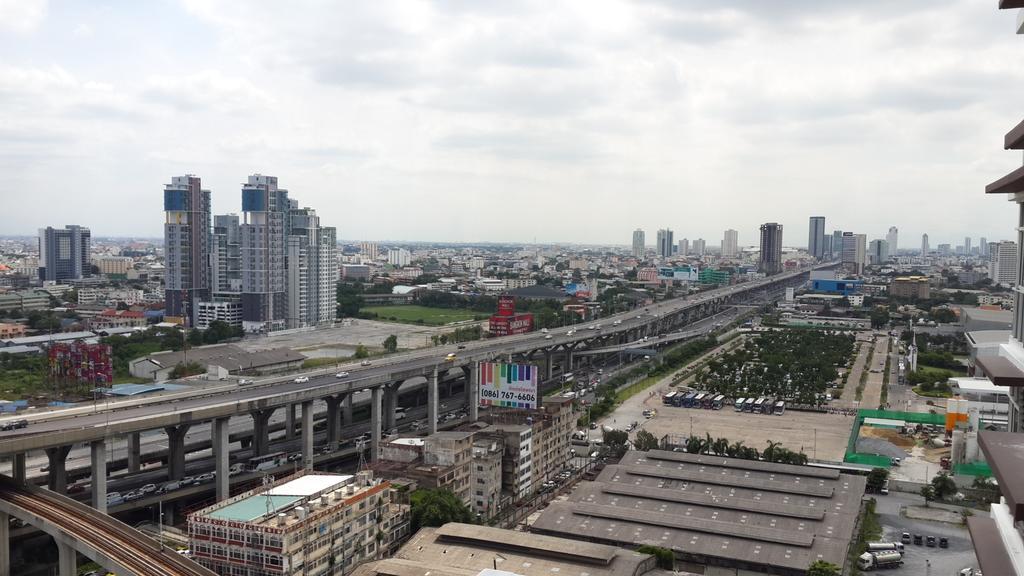 The Coast Apartment Bangkok Room photo